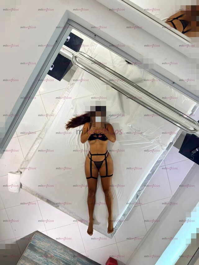 FOTOS DE DANIELA TU FLAQUITA MORENA SEXY COMPLACIENTE