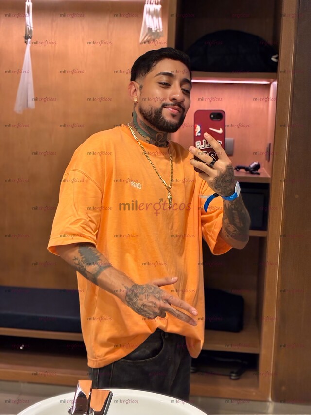 FOTOS DE MORENAZO VIP. MACHO DESEOSO, CHICO CON VAGINA!!