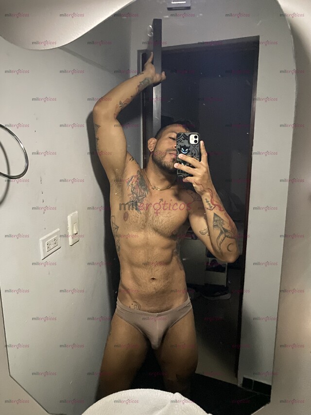 FOTOS DE MORENO TATUADO MORBOSO DISPONIBLE PARA TI