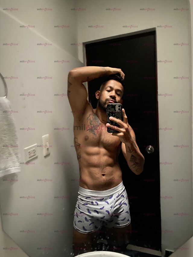 FOTOS DE MORENO TATUADO MORBOSO DISPONIBLE PARA TI