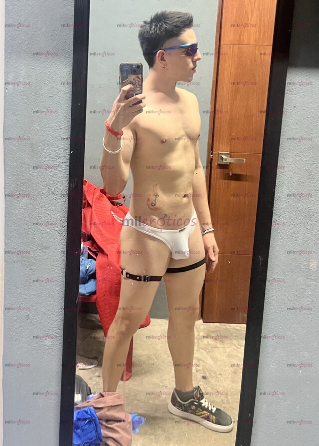 FOTOS DE CHICO FORNIDO, COMETE MI CULO RICO Y REDONDITO