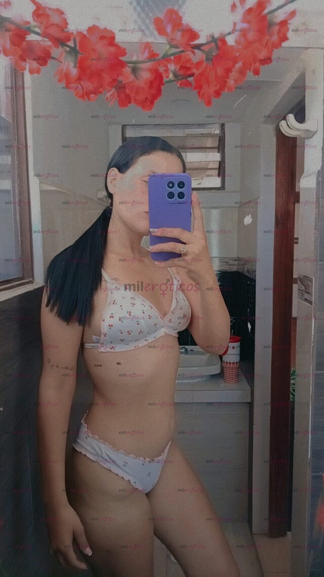 FOTOS DE KAREN FLACA EXÓTICA, MÚLTIPLES POSICIONES CON MAVIMIENTO DE CADERA DELICIOSO