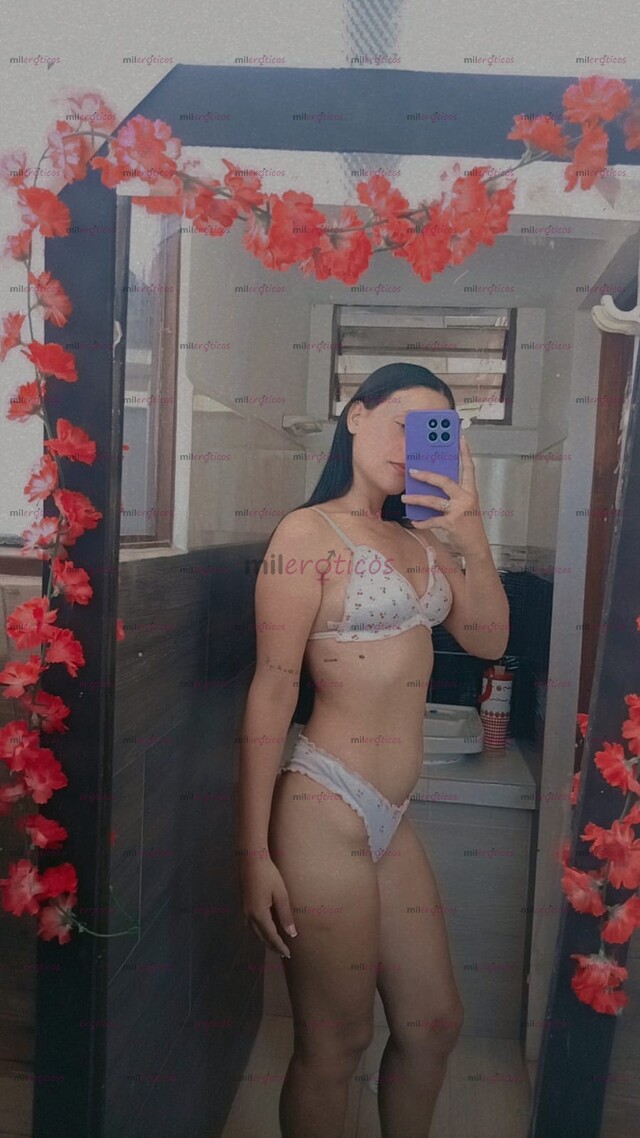 FOTOS DE KAREN FLACA EXÓTICA, MÚLTIPLES POSICIONES CON MAVIMIENTO DE CADERA DELICIOSO