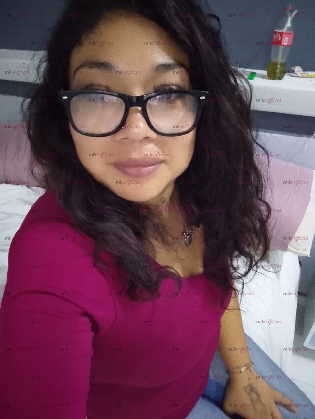 FOTOS DE CHICA BISEXUAL MUY ARDIENTE AMANTE DISCRETA CON GANAS DE COMPLACERTE