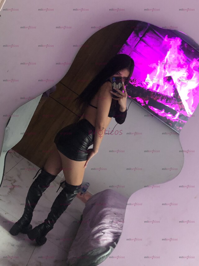 FOTOS DE HOLA MIS AMORES ME LLAMO DANIELA CUMPLO TUS FANTASÍAS, SOLO ADOMICILIO