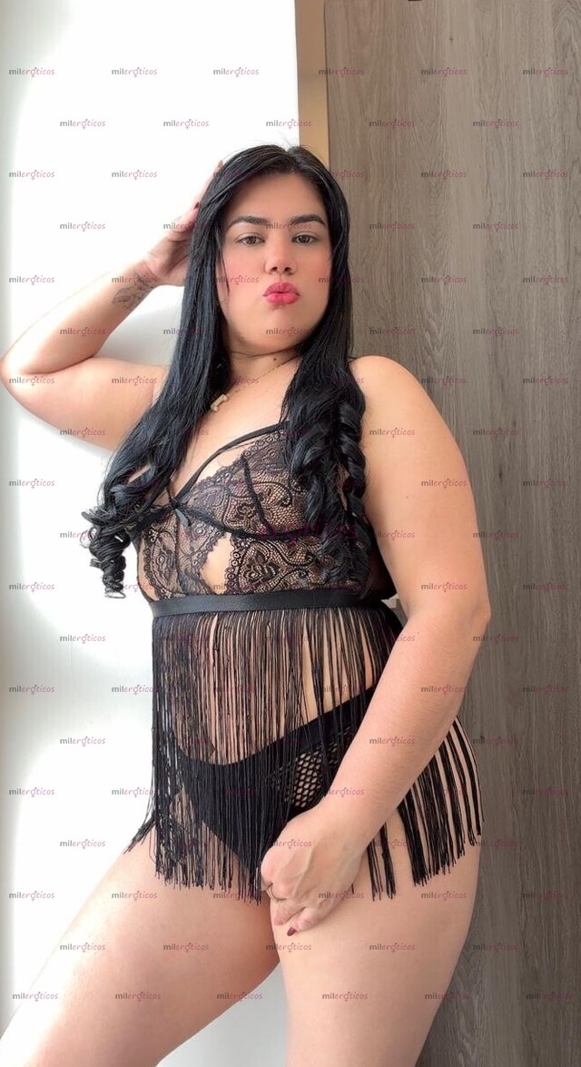 FOTOS DE RICA Y CALIENTE VENEZOLANA CON RICO CULO Y LO MUEVO DELICIOSO VEN A PASARLA RICO