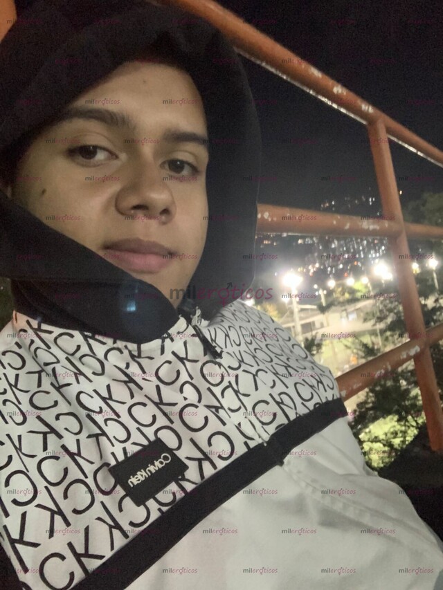 FOTOS DE VERSATIL, ME LE MIDO A LO QUE SEA TODO DEPENDE COMPLACIENTE