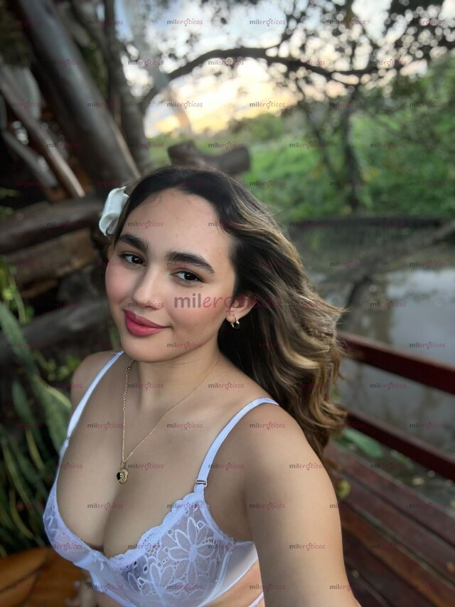 FOTOS DE LUCI HERMOSA Y DELICADA PERO CANDENTE Y LUJURIOSA VEN A DELEITARTE CON MI CUERPO