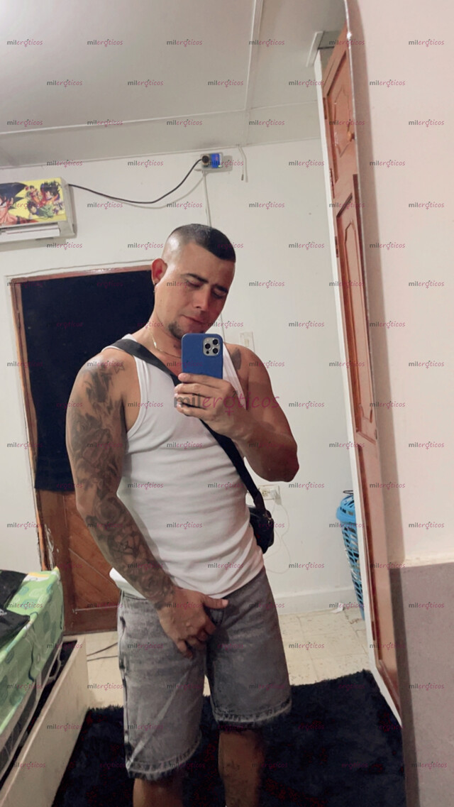 FOTOS DE SOY UN HOMBRE DISCRETO, HIGIÉNICO, CARIÑOSO, ESPERO PODER CONOCERTE