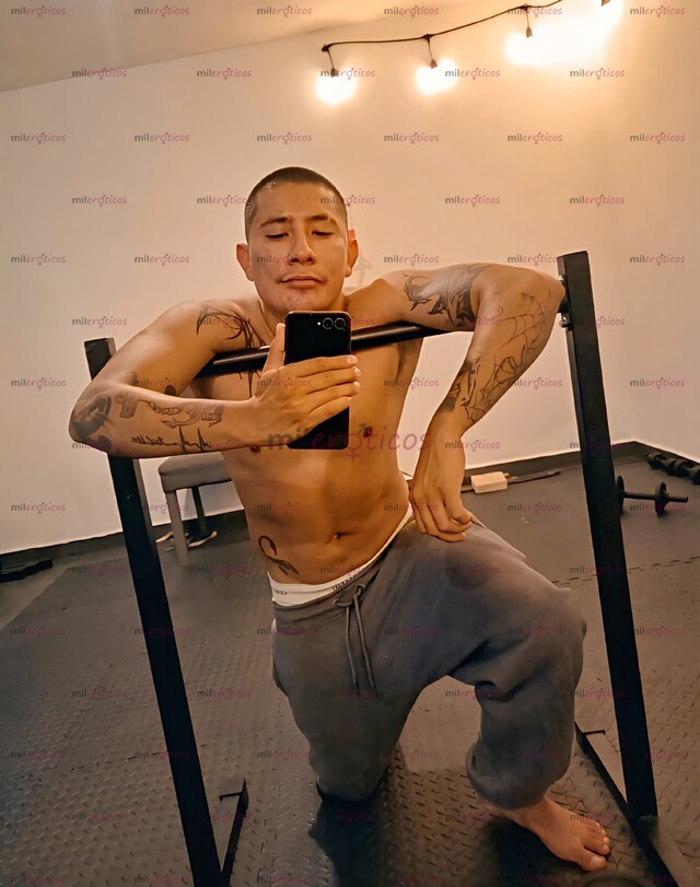 FOTOS DE SOY HETERO CON NOVIA, DOY PITO A LOS GAYS POR DINERO
