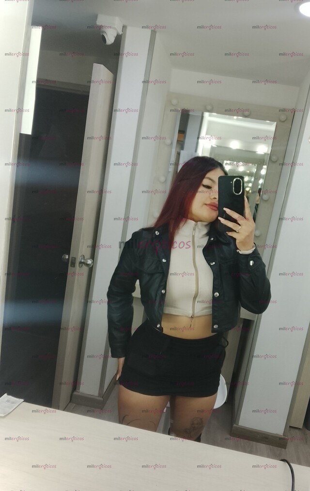 FOTOS DE SOY KAROL, CHICA PELIROJA CON CUERPO ESPLÉNDIDO, Y CON CARA TIERNA