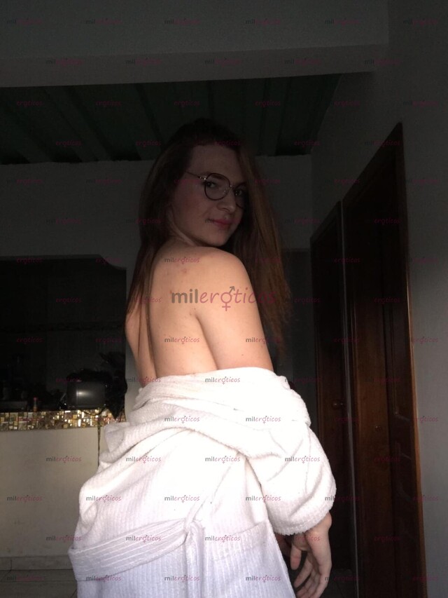 FOTOS DE TRANS MONA SUPERFEMENINA SÚPER CACHONDA CON SITIO