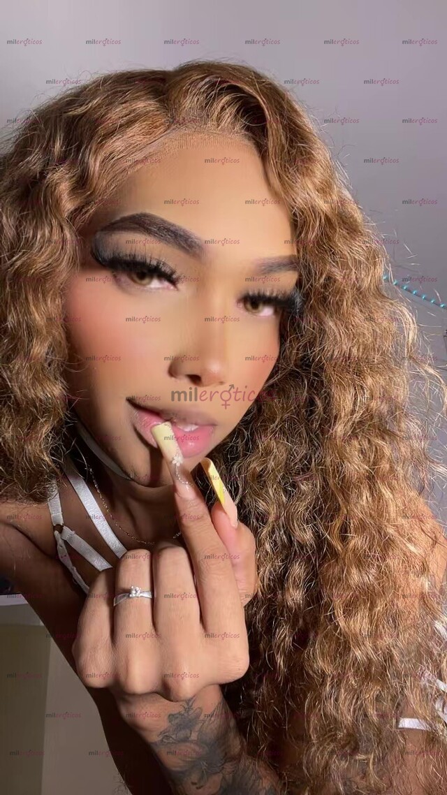 FOTOS DE SEXY CHICA TRANS CALIENTE DISPUESTA A CUMPLIR TUS FANTASÍAS
