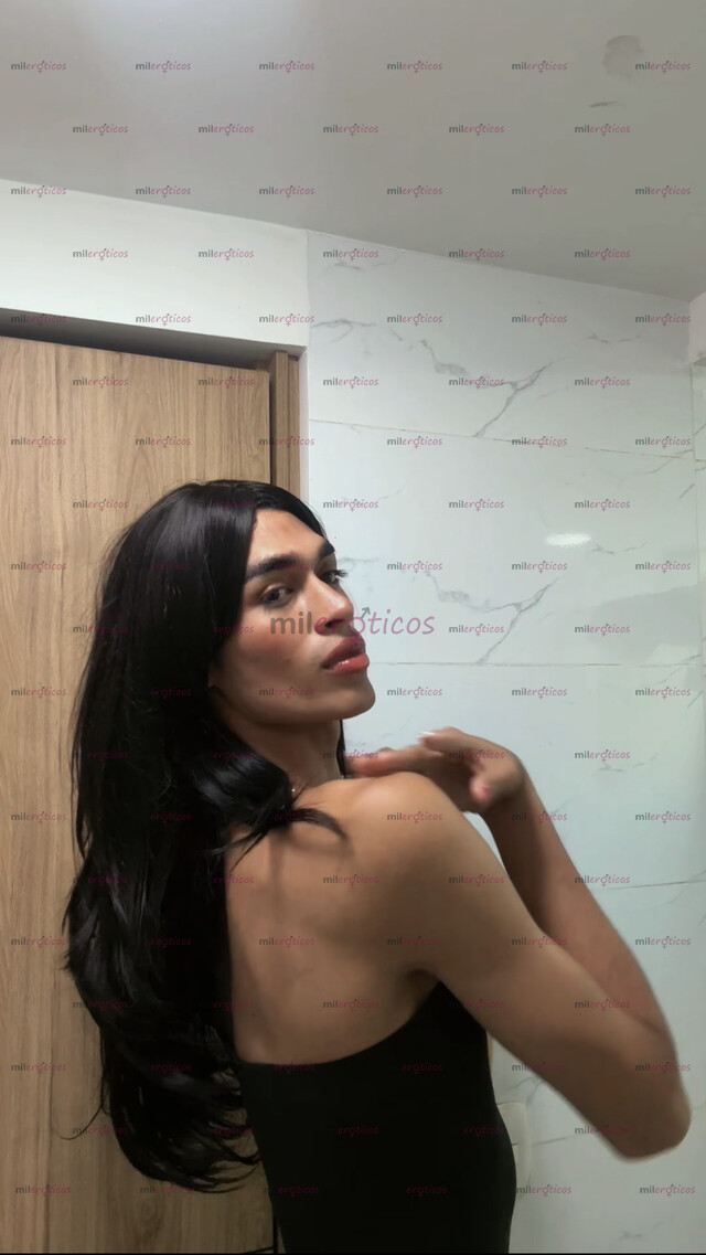 FOTOS DE MUÑEQUITA TRAVESTI, CINTURITA DE AVISPA Y CURVAS DE INFARTO