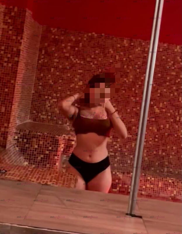 FOTOS DE DULCE GÜERITA NALGONCITA LISTA PARA CUMPLIR TUS FANTACIAS