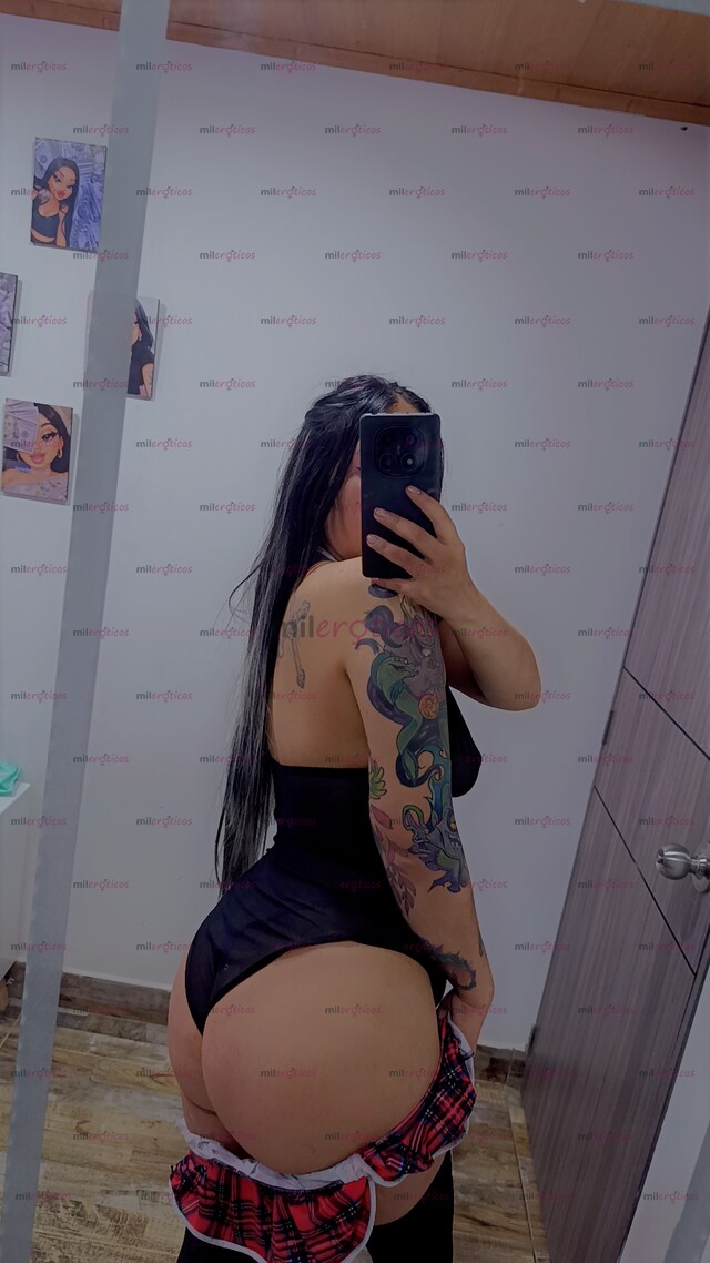 FOTOS DE DOMICILIO COMPLACIENTE AL MÁXIMO: FANTASÍAS, ROLEPLAY Y PASIÓN POR EL SEXO ANAL