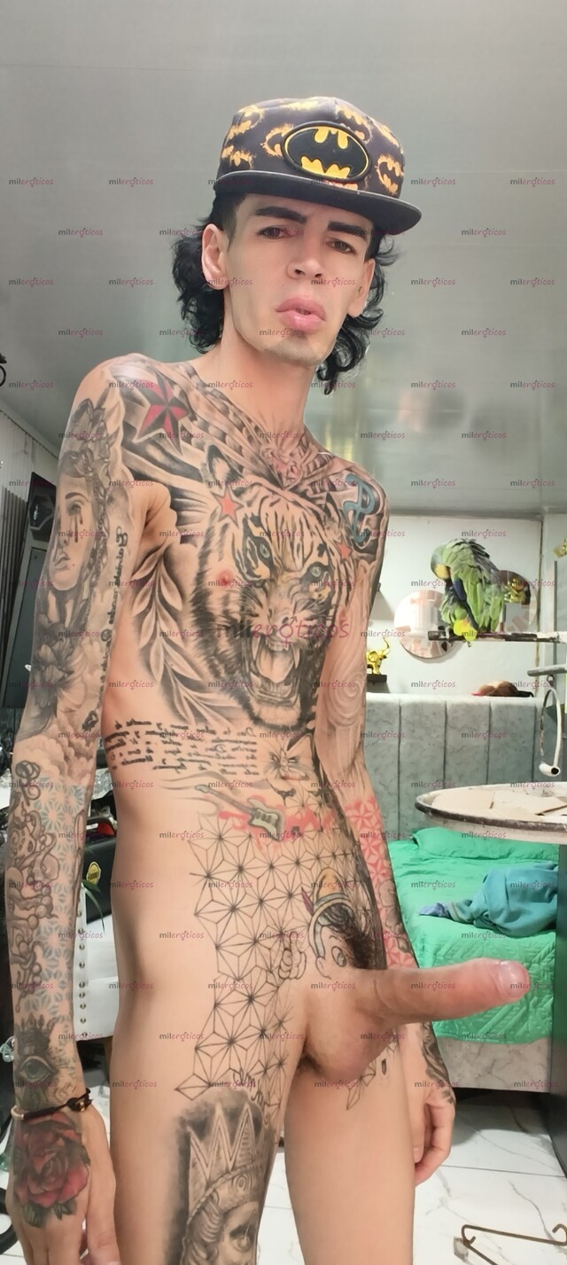FOTOS DE FLACO ACTIVO TATUADO VERGON MORBOSO CON SITIO