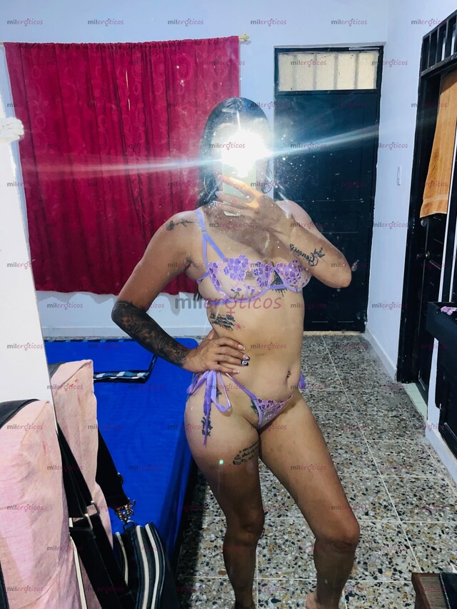 FOTOS DE TU HERMOSA MALVADA PELI NEGRA DISPUESTA A COMPLACERTE