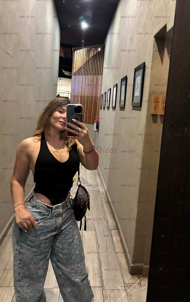 FOTOS DE COLOMBIANA SENSUAL GÜERITA Y SEXI DISPONIBL CON DEPA EN MILENIO