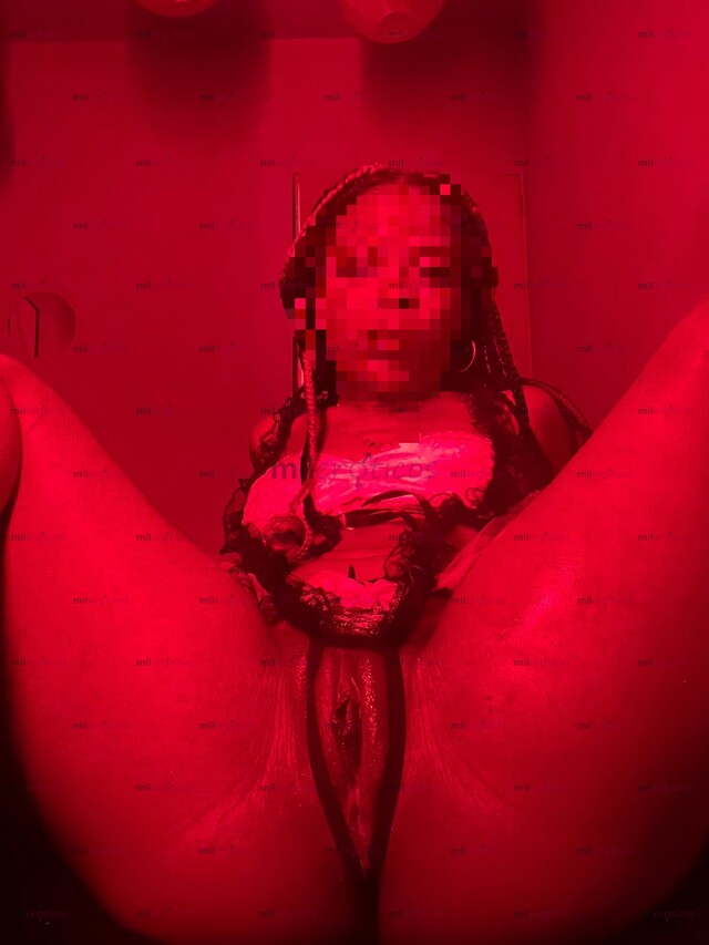 FOTOS DE MORENA SEXY EN CALI, SERVICIOS A DOMICILIOS