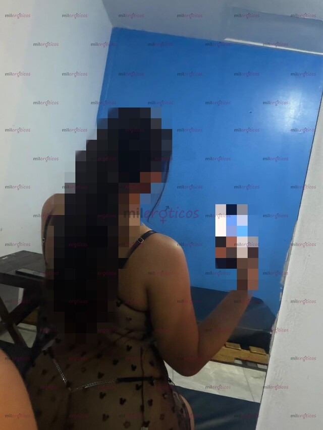 FOTOS DE JOVEN MASAJISTA TIERNA Y DELICADA, NUEVA EN MASAJES, PERO DISPONIBLE.