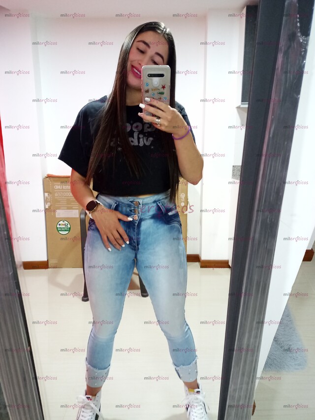 FOTOS DE ¿TE GUSTAN LAS MUJERES CON CLASE, ENCANTO Y ALGO ESPECIAL?