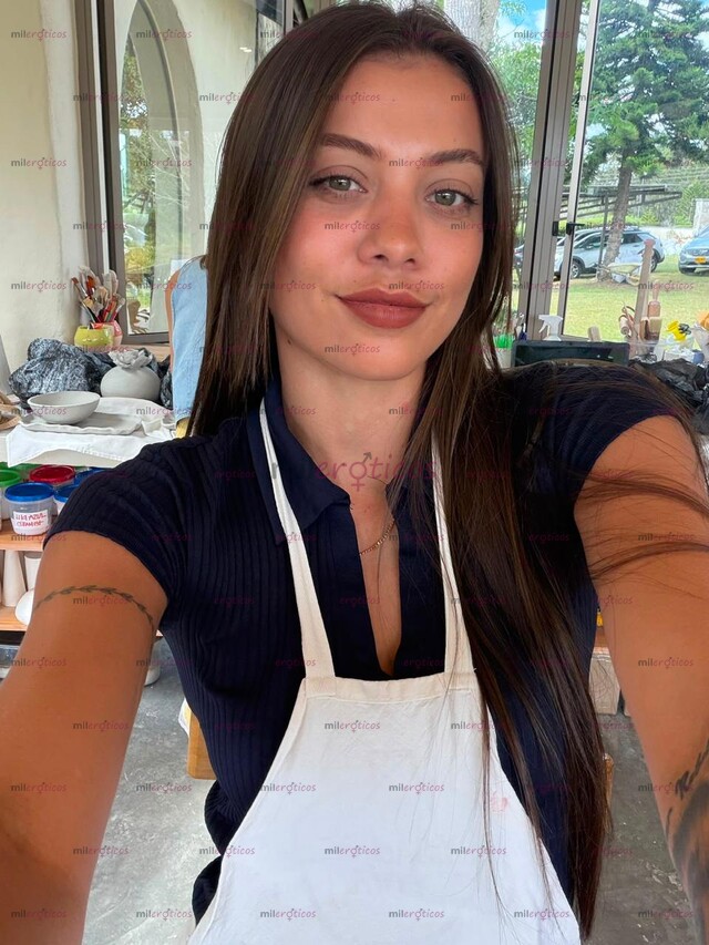FOTOS DE JOVEN Y COMPLACIENTE COLOMBIANA HERMOSA FLAQUITA FOTOS REALES! POCOS DIAS