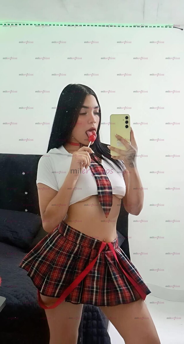 FOTOS DE 50.000 ENCANTADORA CON CARITA INOCENTE Y CULITO RICO PARA FOLLAR