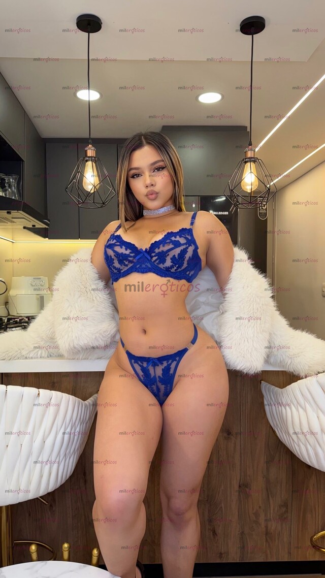 FOTOS DE VALERIA DUQUE RICA RUBIA NIÑA DE 19 AÑOS ROSTRO HERMOSO RICAS TETAS