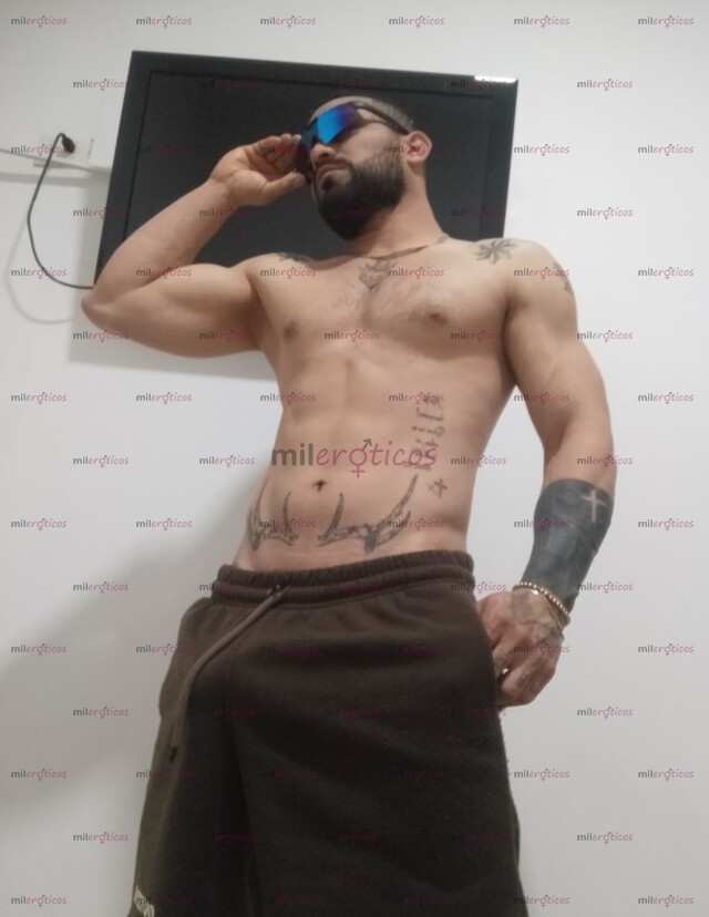 FOTOS DE DISPUESTO ,,A ,,DARTE PLACER PARA DAMAS QUE QUIERAN PASARLA BIEN ADAN JOVEN DE 2