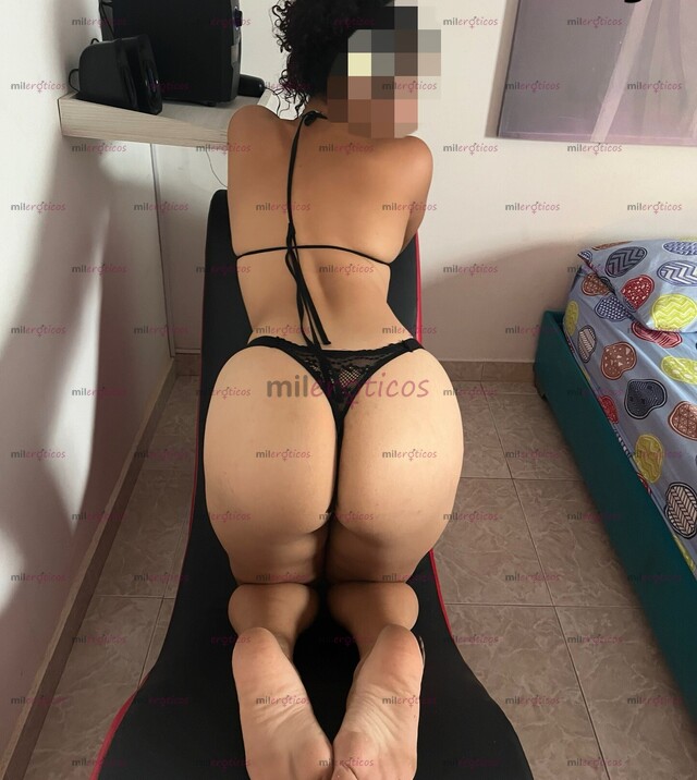FOTOS DE ESBELTA DE FIGURA IRRESISTIBLE DELGADA NALGONCITA