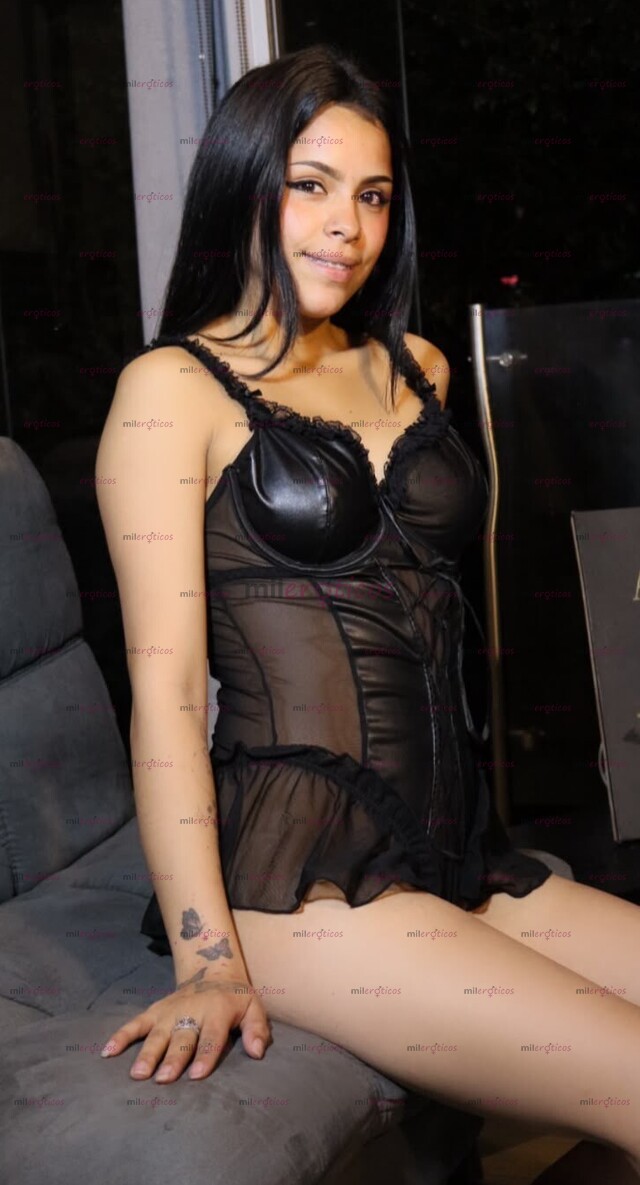 FOTOS DE EVELIN ROUSSE , LINDA CHICA EDUCADA Y CALIENTE A DOMICILIO