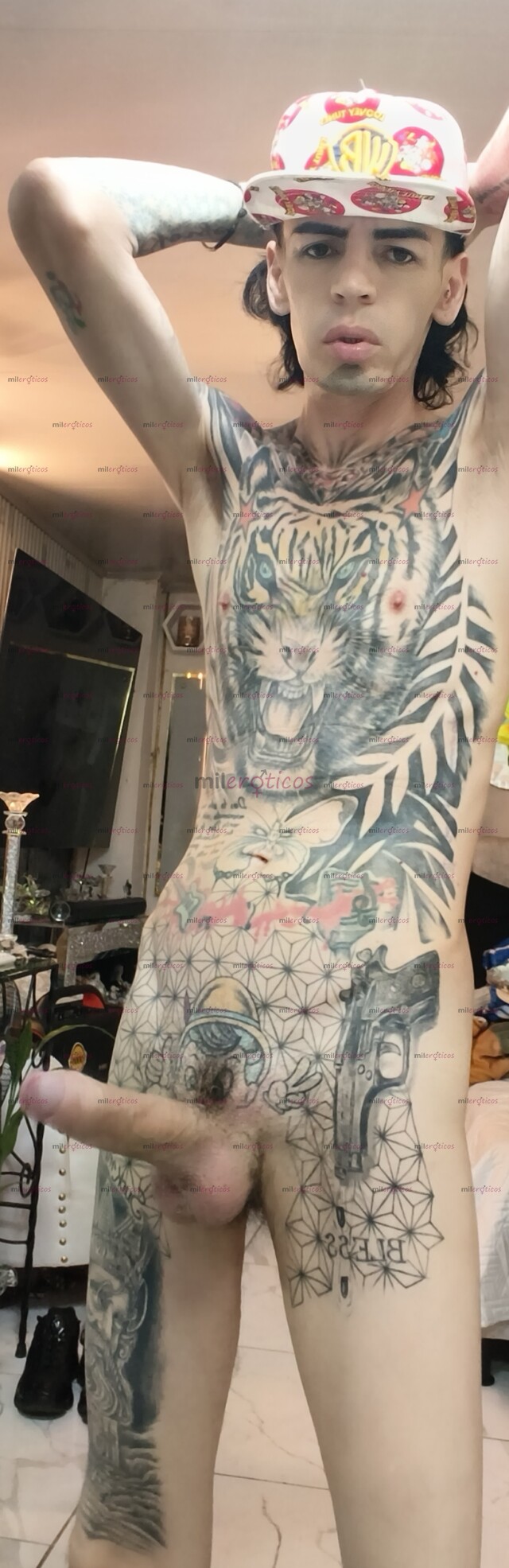 FOTOS DE FLAVO ACTIVO SERIO TATUADO MORBOSO CON SITIO
