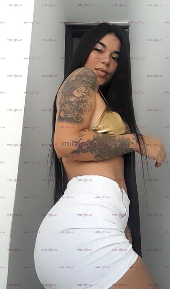 FOTOS DE CALEÑA DE CURVAS PERFECTAS BLANQUITA SONRIENTE