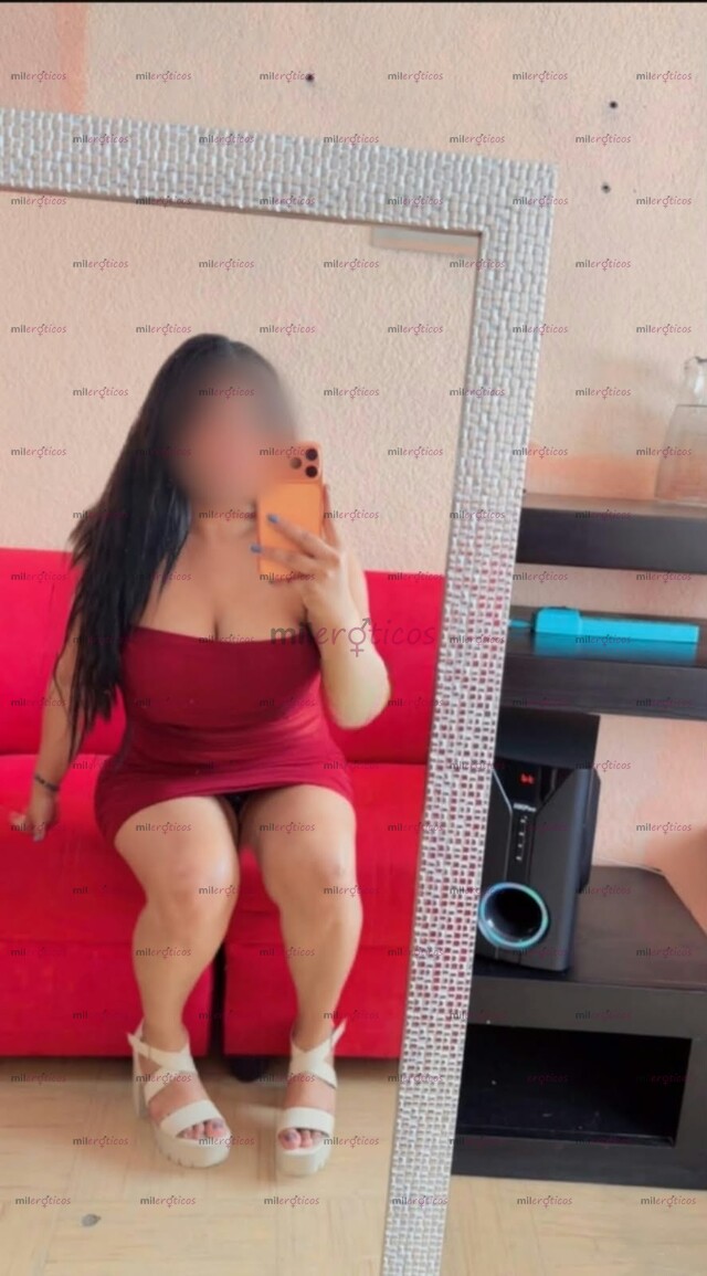 FOTOS DE TRAIGO UNAS RICAS TETAS PARA QUE LAS CHUPES MIENTRAS ME COGES .