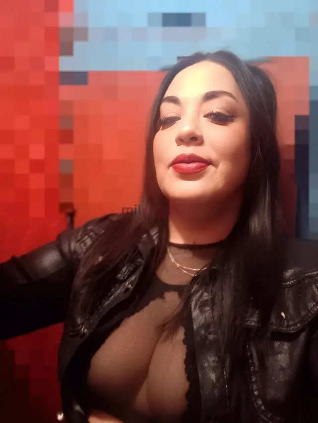 Hola mi amor soy martina ignacia scort de la ligua soy muy voluptuosa y caliente me encanta pasarlo rico hablame al whatsapp y te contesto hablo a la...