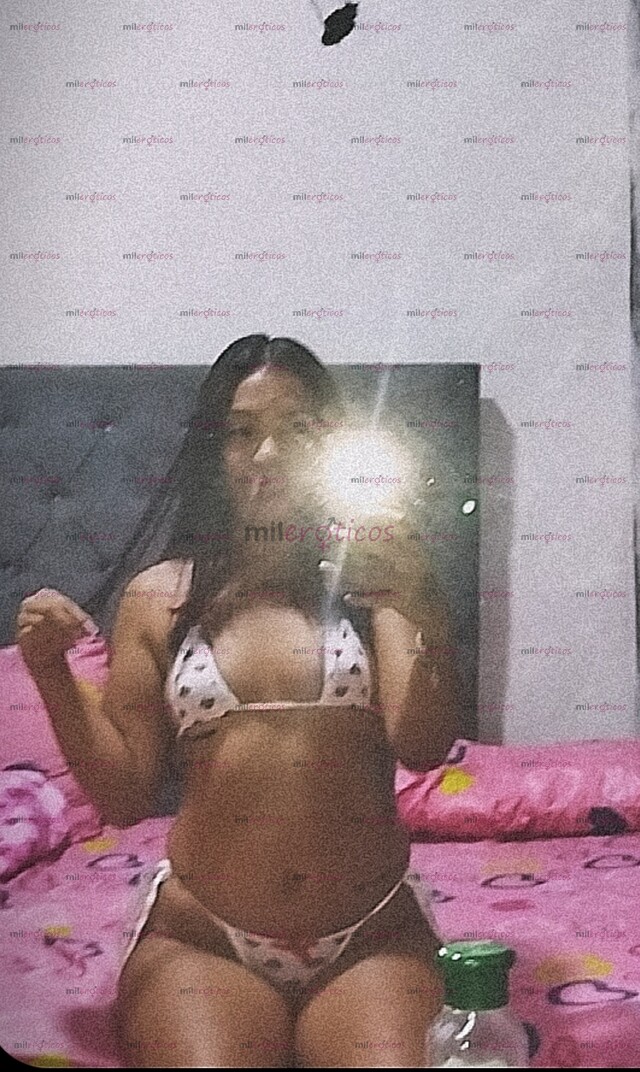 FOTOS DE HOLA MIS AMORES SOY ANDREA HERMOSA MORENA DE 20 AÑOS