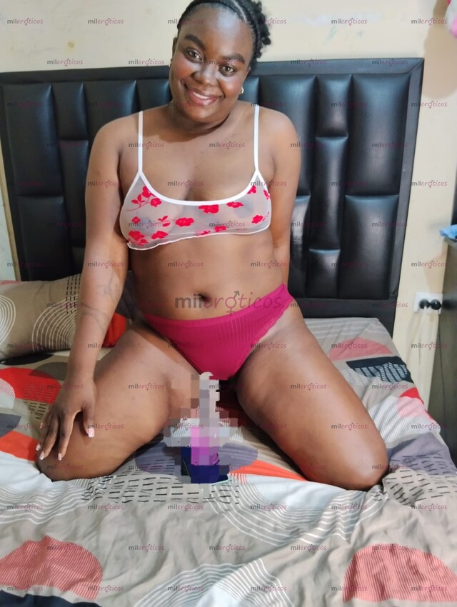 FOTOS DE RICA MORENA CALIENTE CON UN CULO LISTO PARA DETONAR
