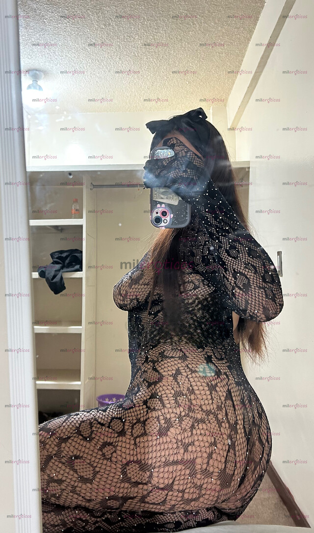 FOTOS DE KATY TETONA Y NALGONA CON LUGAR PARA ATENDERTE