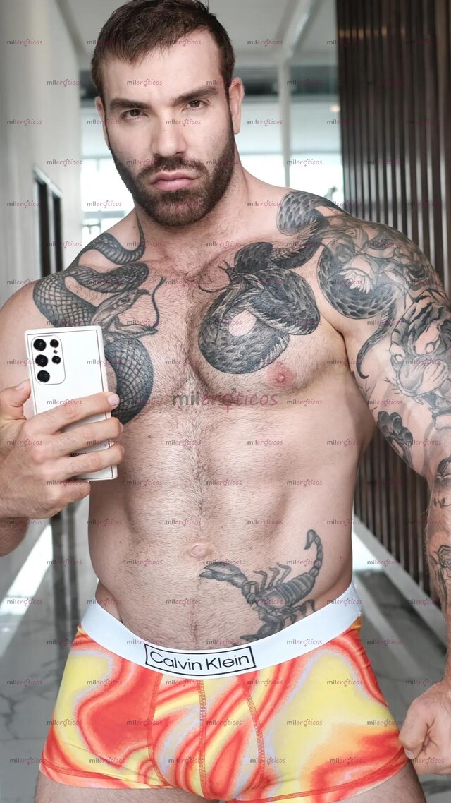 FOTOS DE THE ONLY ONE MAX HILTON WORSHIP YOUR MUSCLEGOD