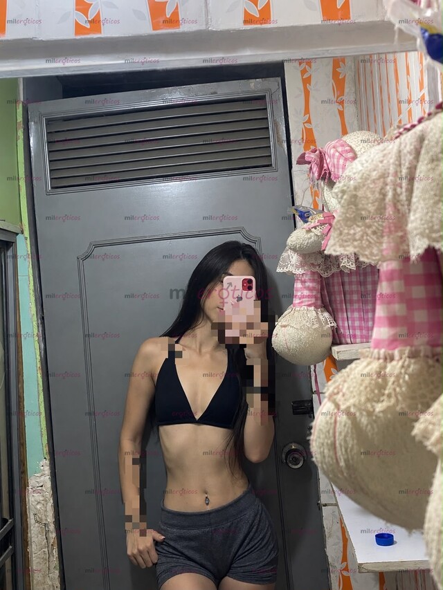 FOTOS DE HOLA SOY UNA FLACA SOY NUEVA ME GUSTA EXPERIMENTAR COSAS NUEVAS ESCRÍBEME