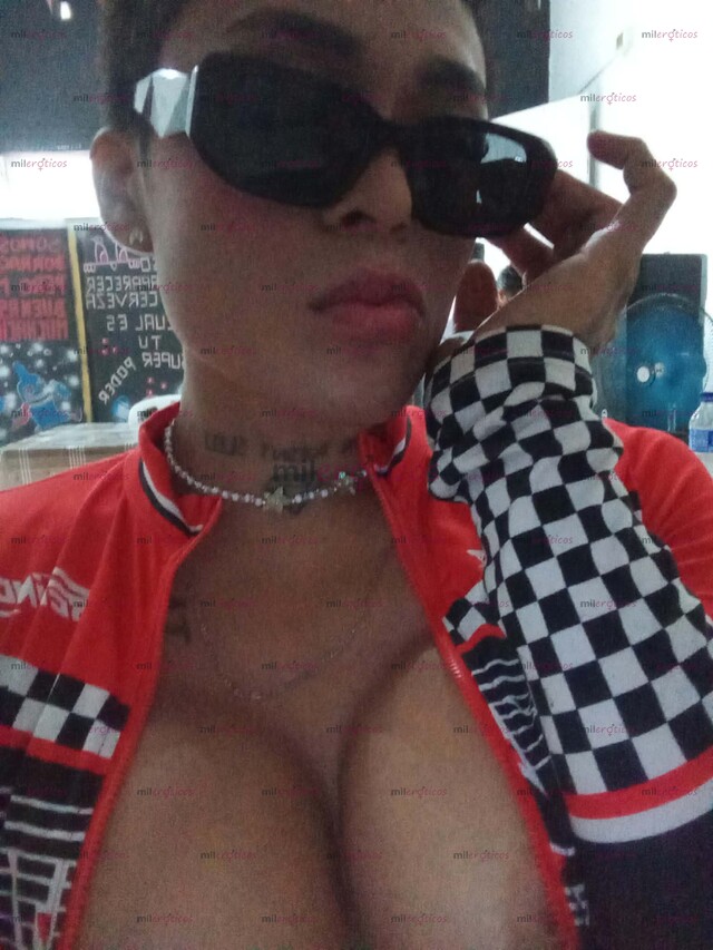 FOTOS DE DELICIOSA JIVENCITA CON 19 CM DE CARAMELO SOLO PARA TI
