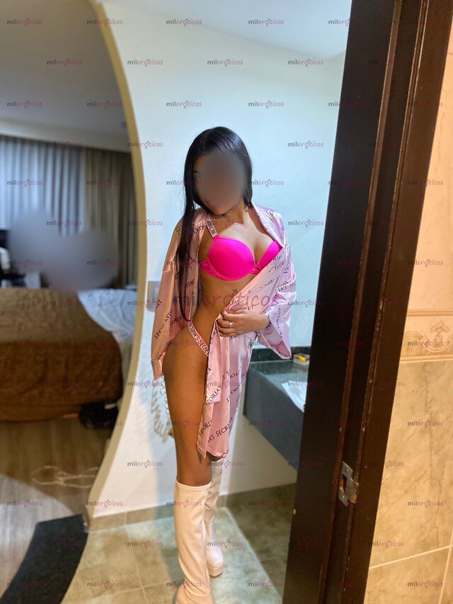 FOTOS DE HOLA BEBÉ SOY SHANTAL CON CARITA ANGELICAL Y CUERPO DE TREMENDA DIABLA P