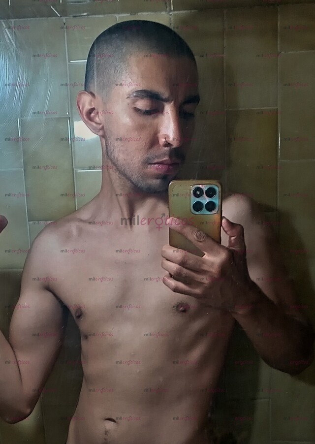 FOTOS DE JOVEN UNIVERSITARIO ACTIVO 17 CM DE VERGA PELUDA
