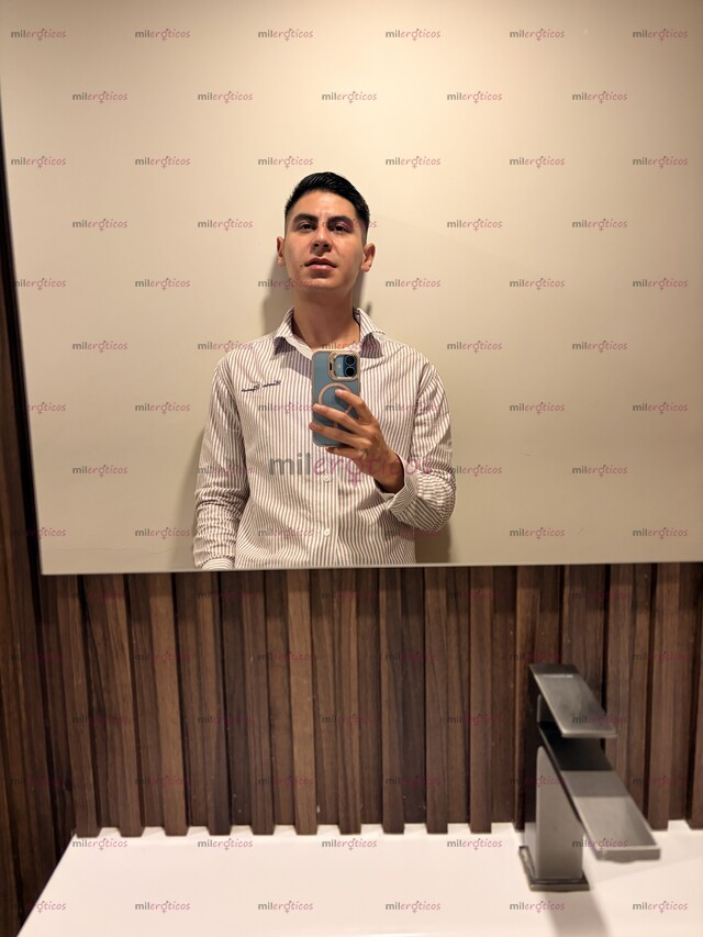 FOTOS DE DELGADO, VELLUDO Y NATURAL JOVEN, SENSUAL Y O PUEDO SER MASCULINO