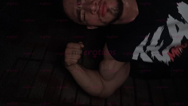 FOTOS DE JUAN FITNESS DISPUESTO A CUMPLIR TUS FANTASIAS