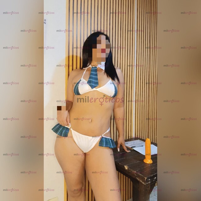 FOTOS DE PUTICA CALIENTE CON GANAS D MUCHA VERGA Y TRAGARME TODA TU VERGA EN UN RICO ORAL