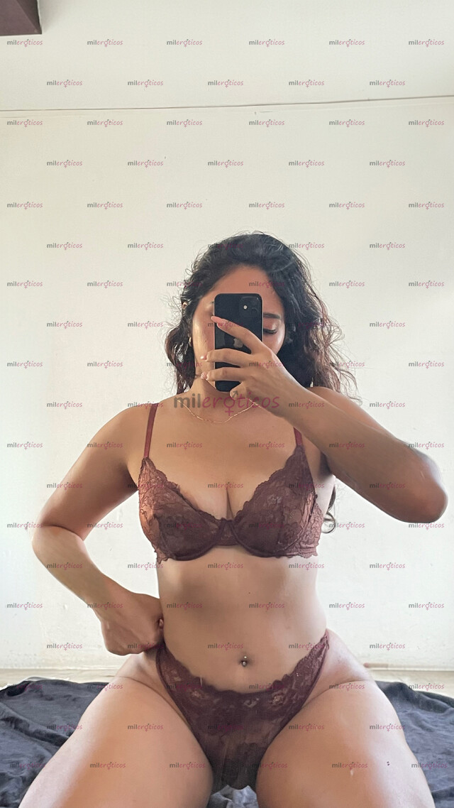 FOTOS DE UN POQUITO DULCE PERO MUY TRAVIESA Y SEXOSA