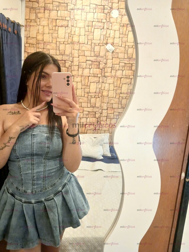 FOTOS DE SOY AXLY DISPONIBLE POR POCOS DIAS VEN Y DISFRUTEMOS DE UN RICO SEXO