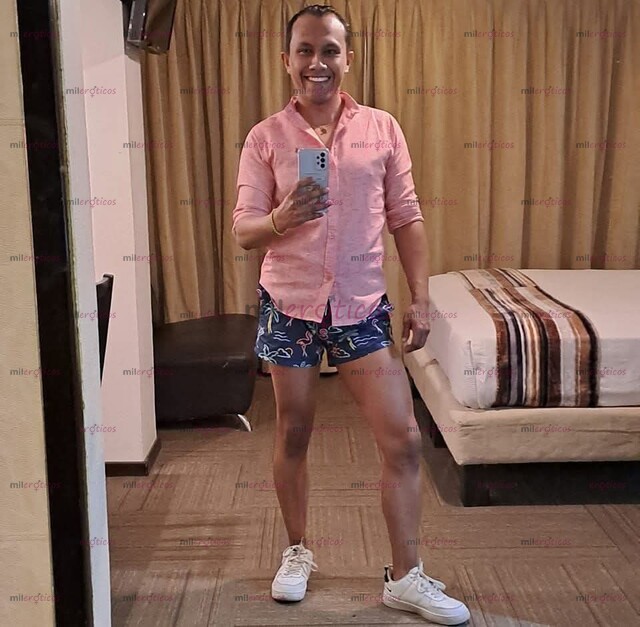 FOTOS DE PASIVO COMPLACIENTE. BUENAS MANOS, BUEN CULO